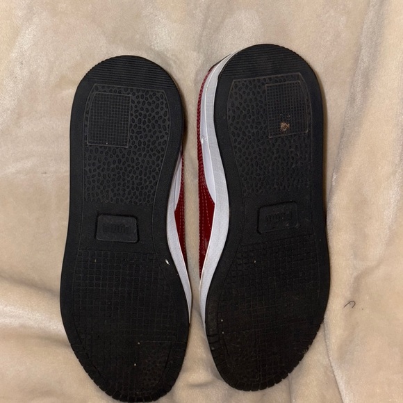 Women’s Puma Carina Street Sneakers - Picture 3 of 3